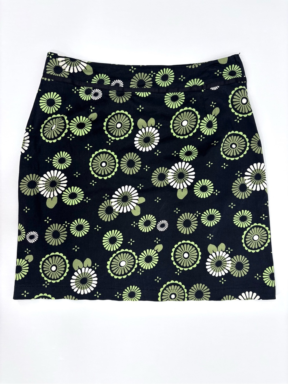 cleo Petites Dark Brown Abstract Daisy Patterned A-Line Skirt, Medium